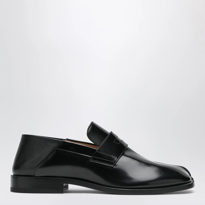Maison Margiela - Tabi loafer in black leather