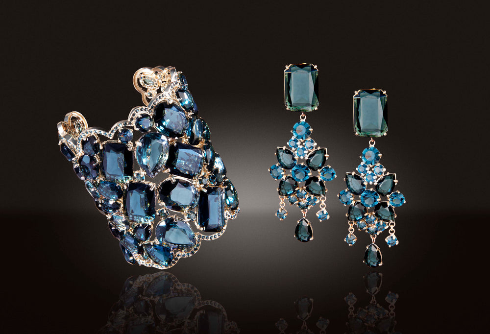 Italian Luxury Group Cuff Elegant Female Swarovski Crystal Cuff 72 Blue Stones Brand
