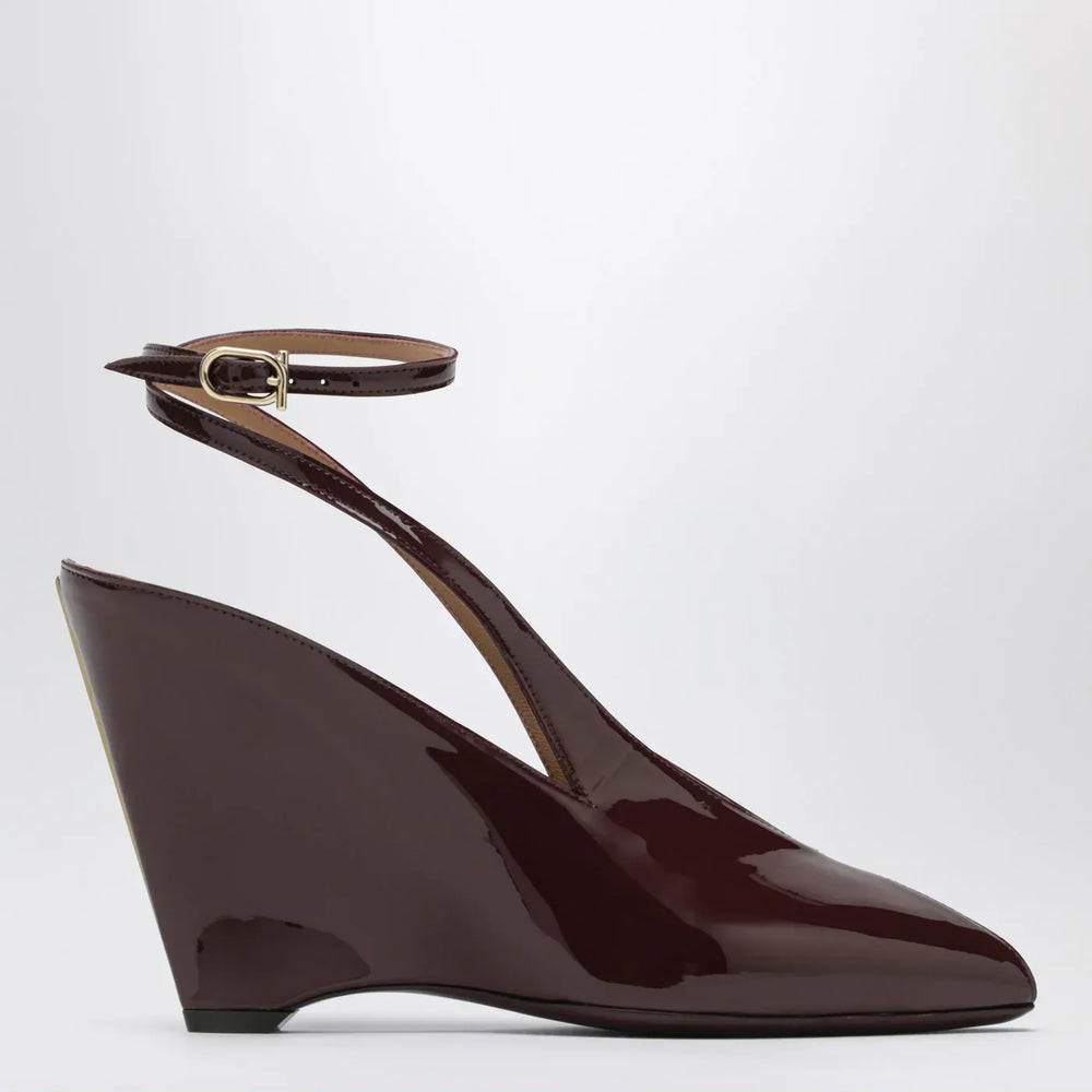 Ferragamo - Peep Toe Wedge Sandals in Bordeaux Brand Sandals 5,5 US